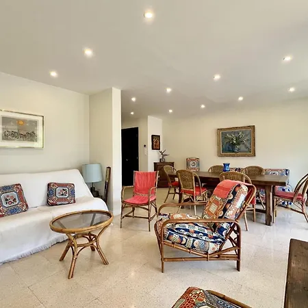 Apt In Pointe Croisette Beach & Large Terrace アパート